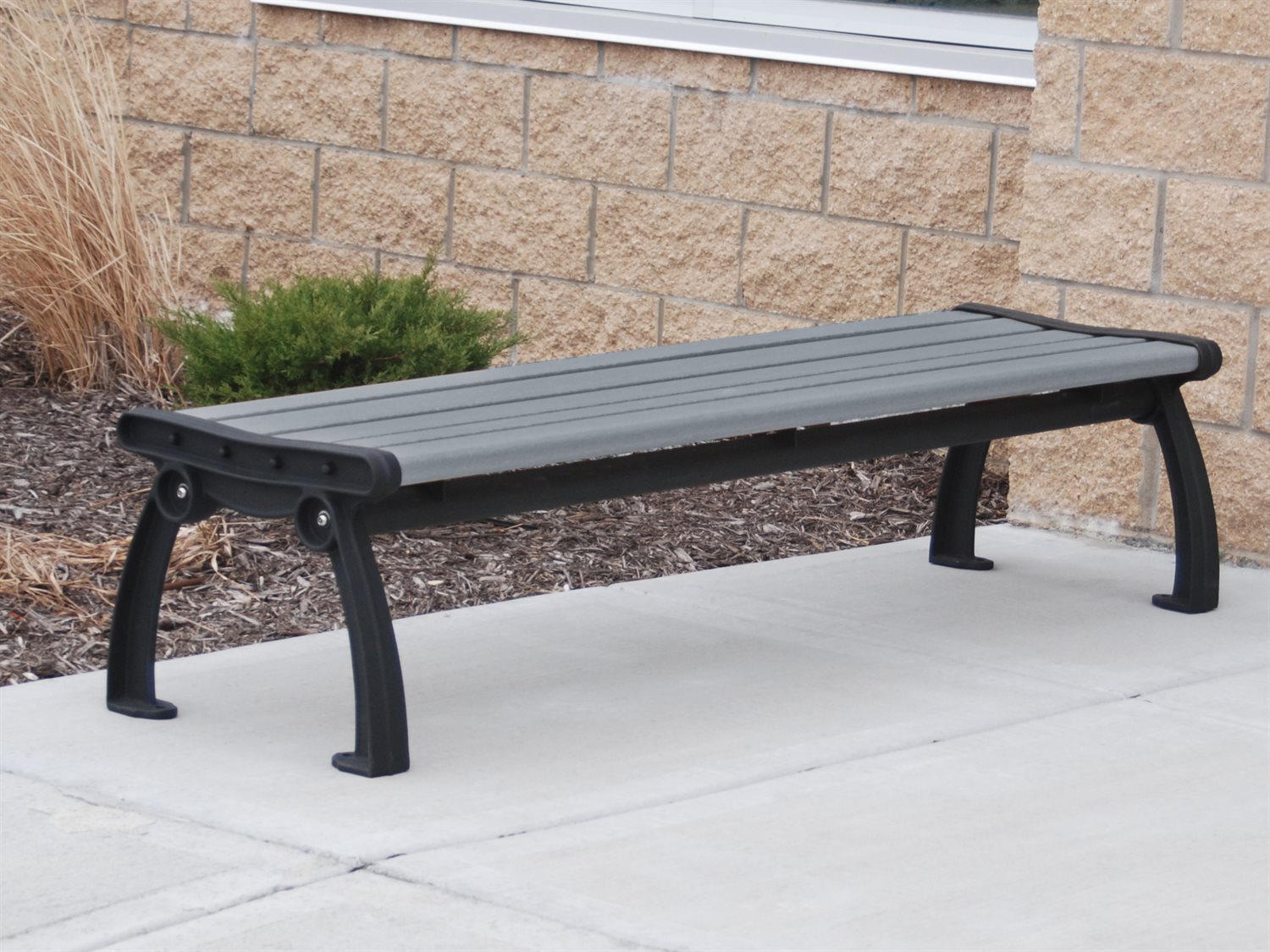 Frog Furnishings Gray Recycled Plastic Heritage Backless Garden Bench 6' Option Environmental Photo