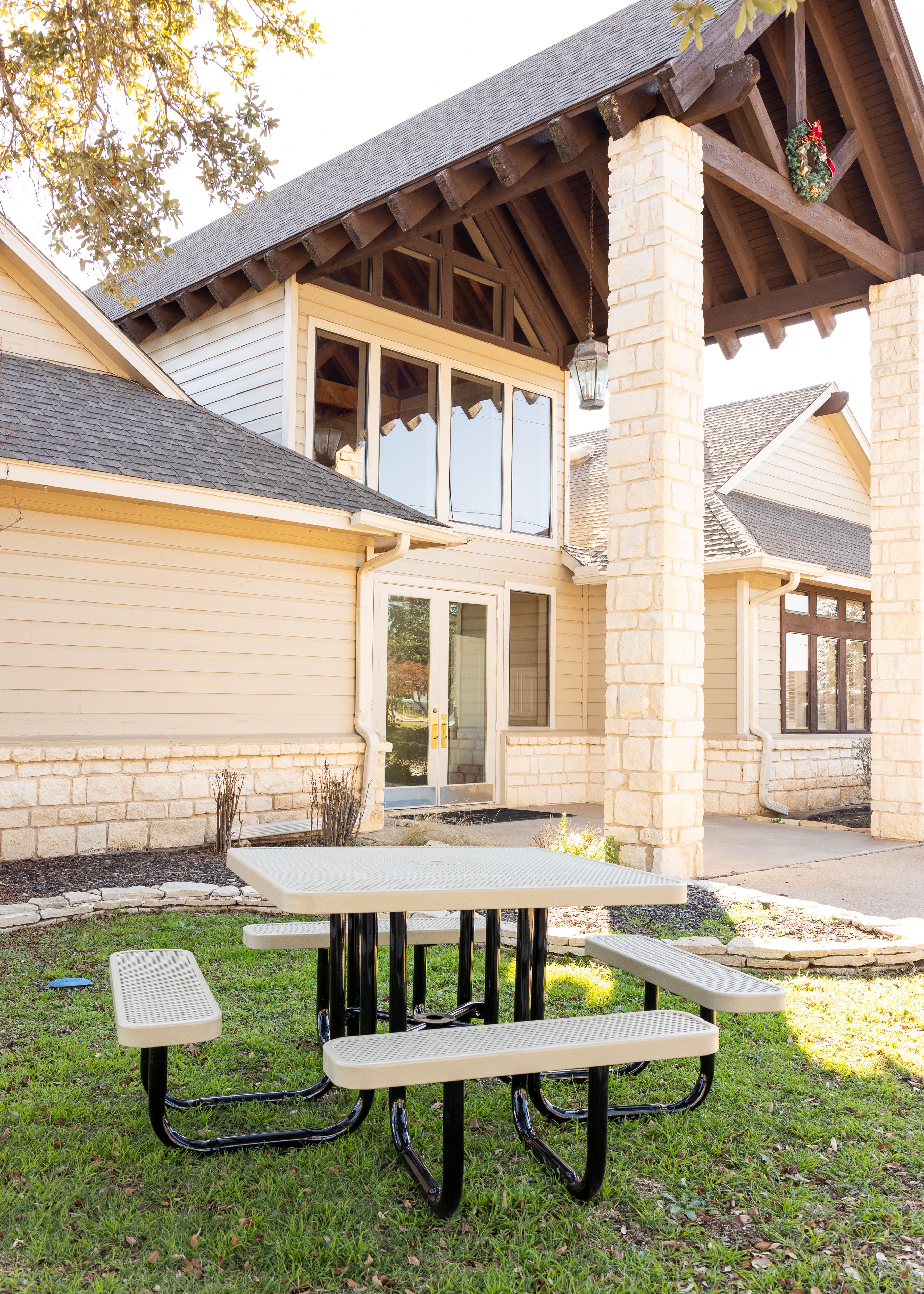 White MyTCoat Square Portable Picnic Tables with House Background