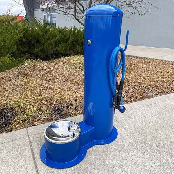 Willoughby Outdoor Pet Drinking Fountain Premium Unit on a concrete surface